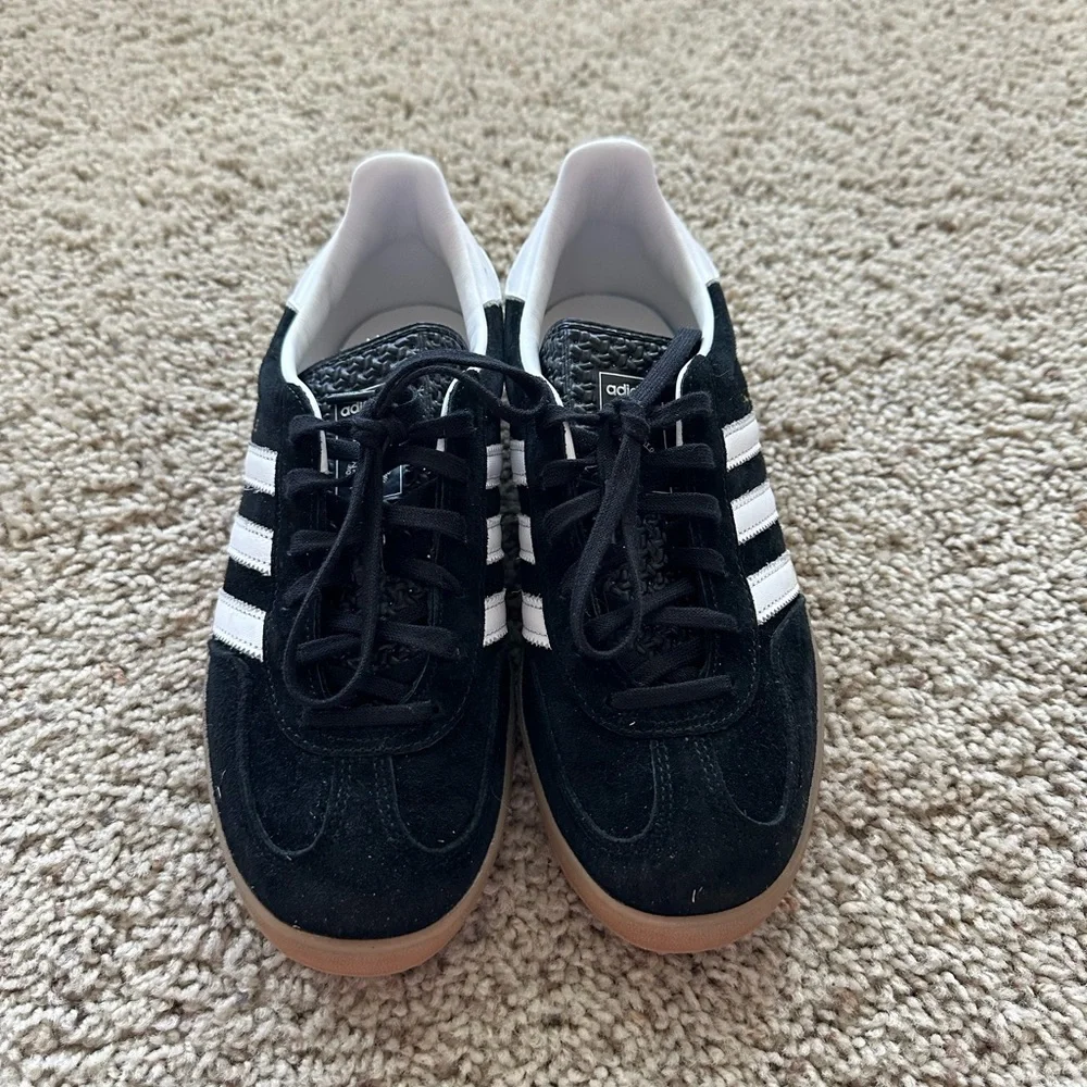 Adidas Gazelles size 6 1/2 in men’s - Picture 3 of 4